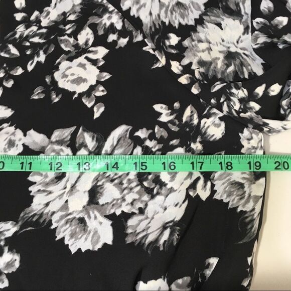 LORD & TAYLOR DESIGN LAB BOHO COTTAGECORE FLORAL LONG SLEEVE ROMPER POCKETS M - Picture 13 of 16